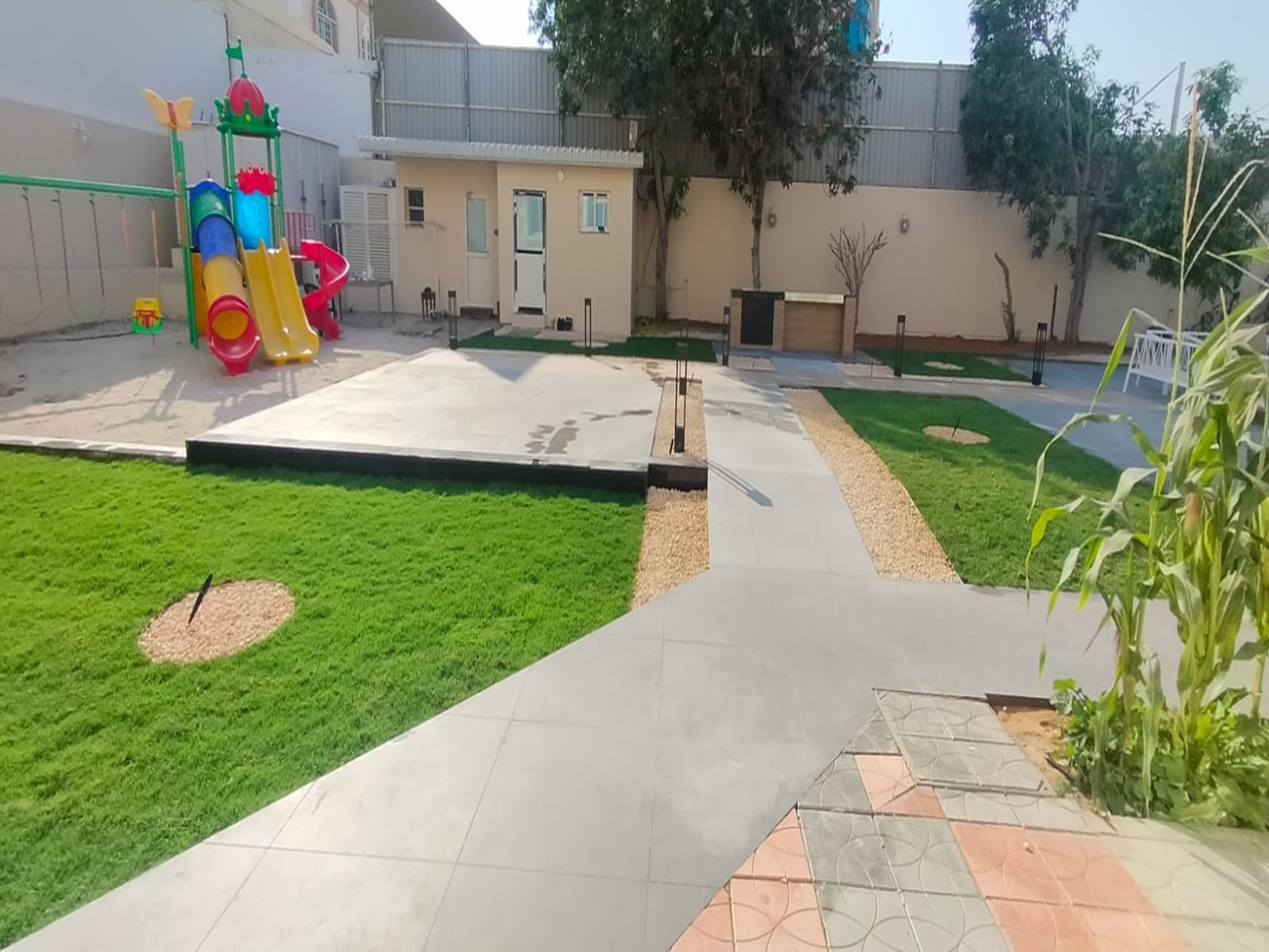 Modern luxury garden design in Dubai
